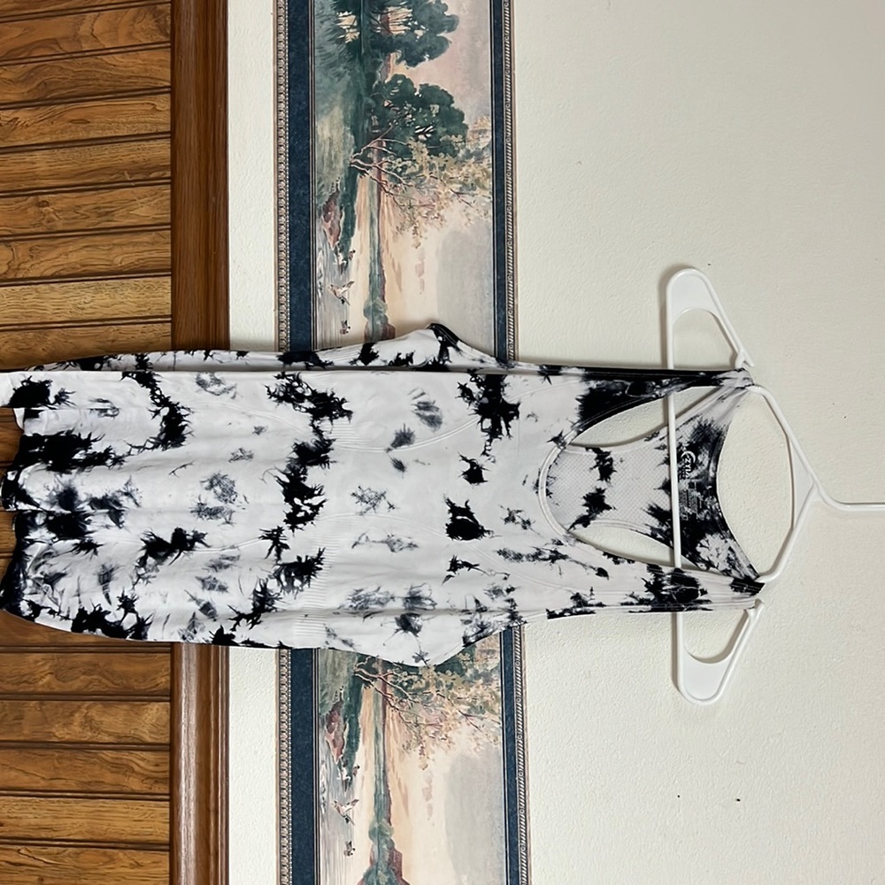 Zyia Tank Size Large, worn a few times.